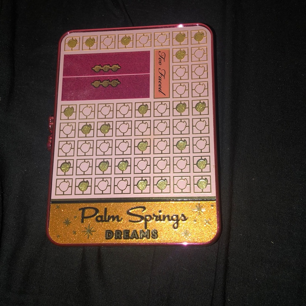 Palm Springs Dreams - too Faced